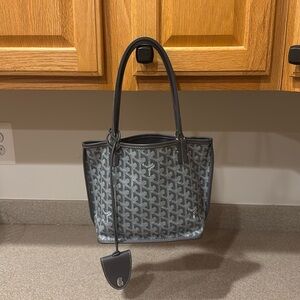 Reversible, leather tote bag, gently used